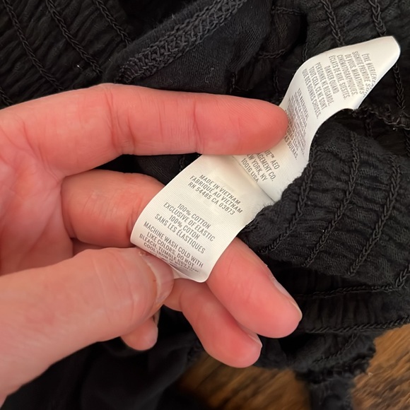 🆕 Aerie Smocked Wide Leg Jumpsuit - Picture 8 of 8